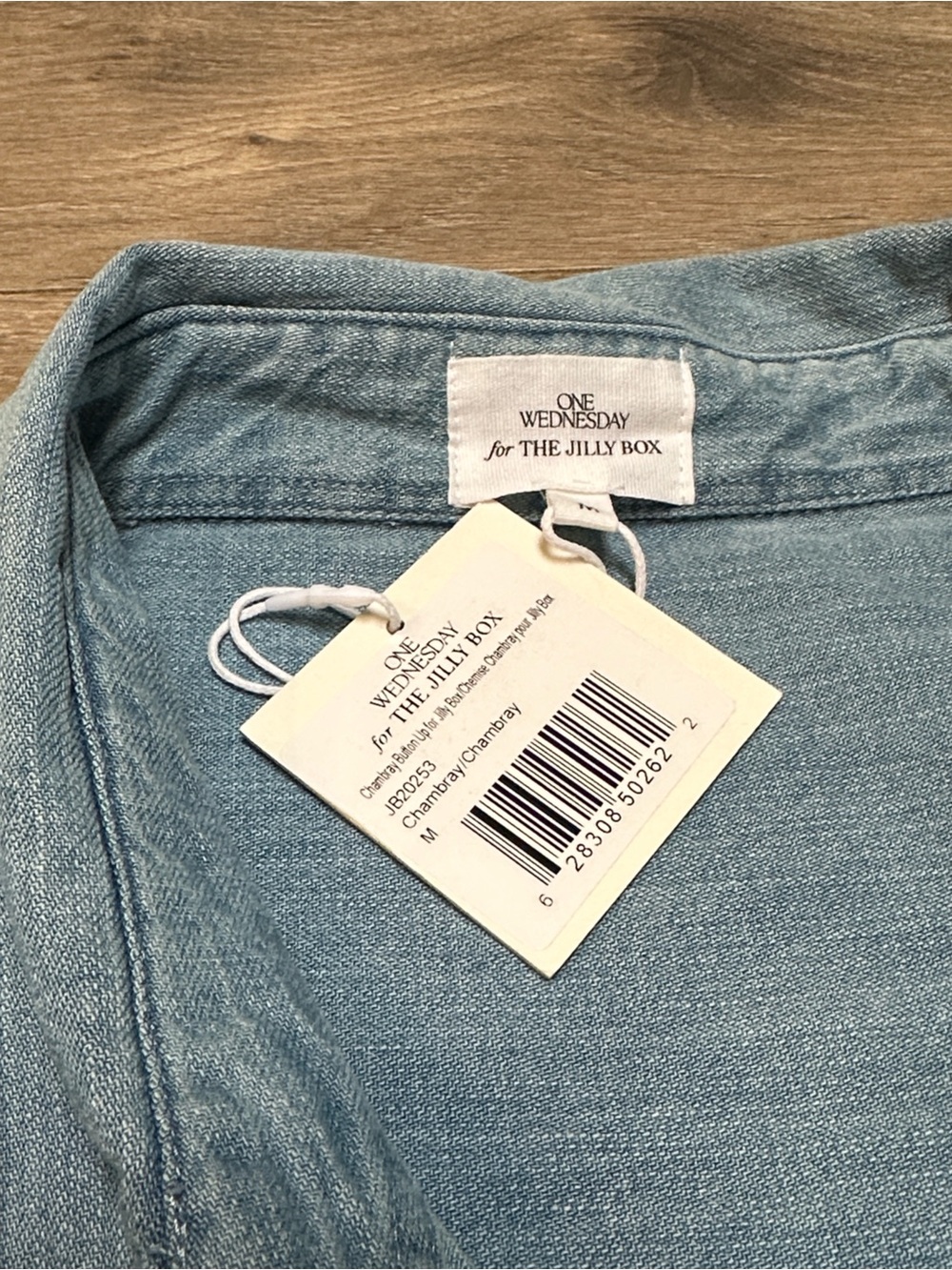Jilly Box One Wednesday Chambray Button Down Shirt 100% Cotton
